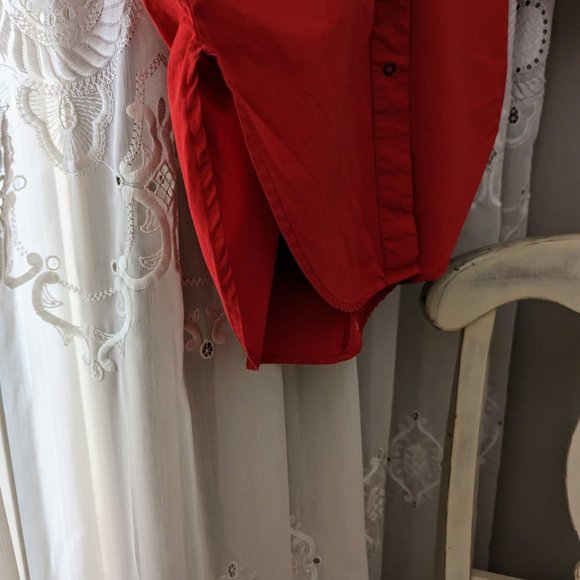 Sweet Baby Jane oversized red cotton blouse with snap on buttons, One Size - Picture 5 of 6